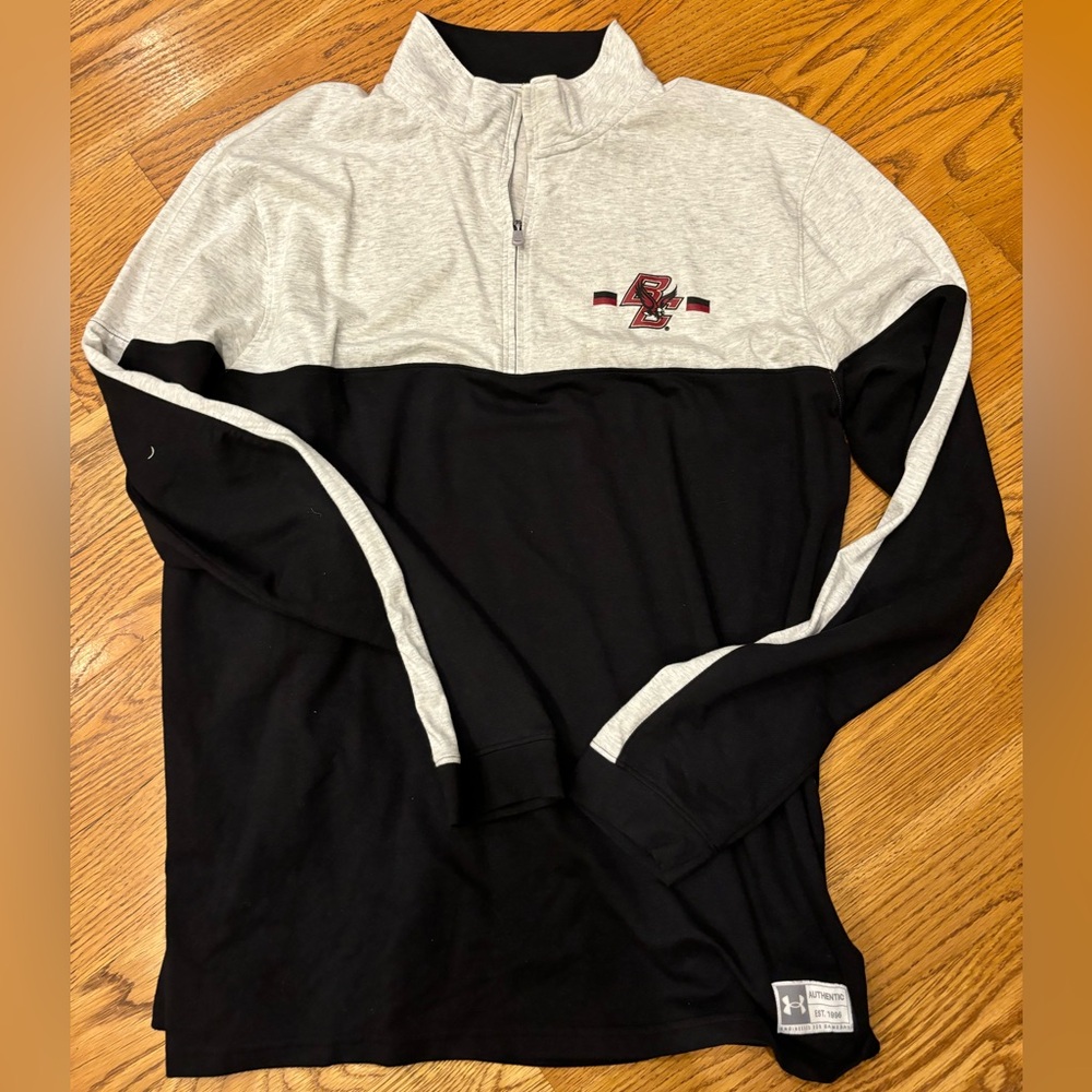Men’s Boston College quarter zip, size large